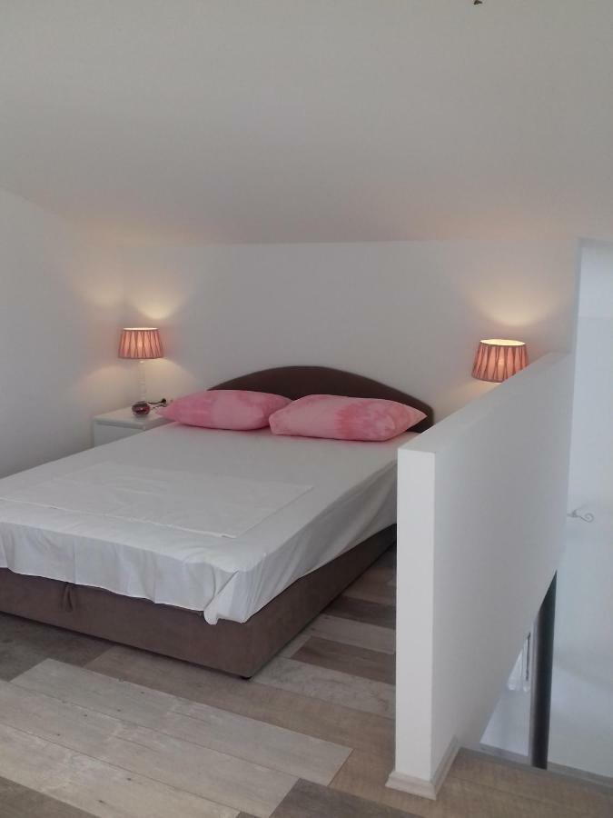 Apartman Nena Apartment Slatine Exterior photo